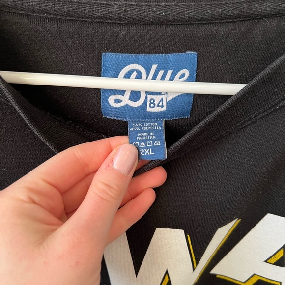 Iowa Hawkeyes Crewneck - Picture 3 of 3